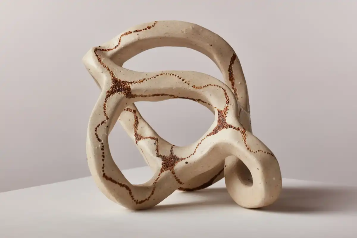 Ceramic sculpture by Paulina Rizzo