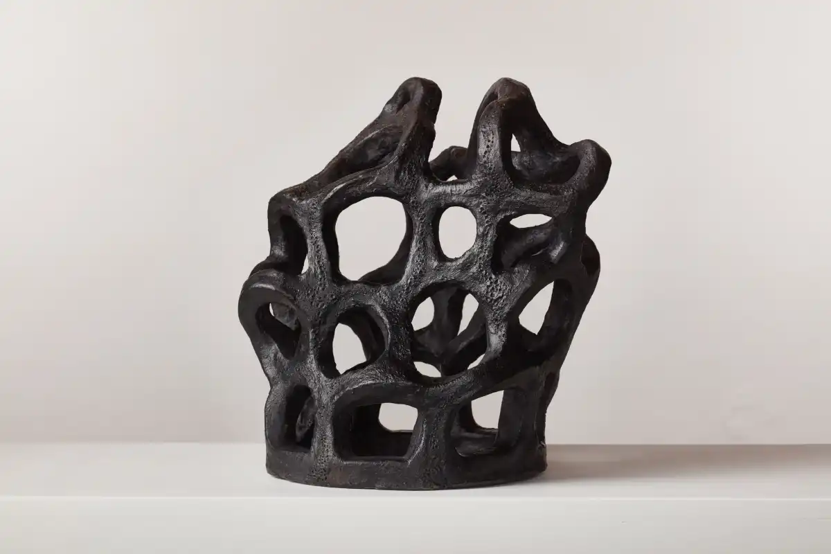 Ceramic sculpture by Paulina Rizzo