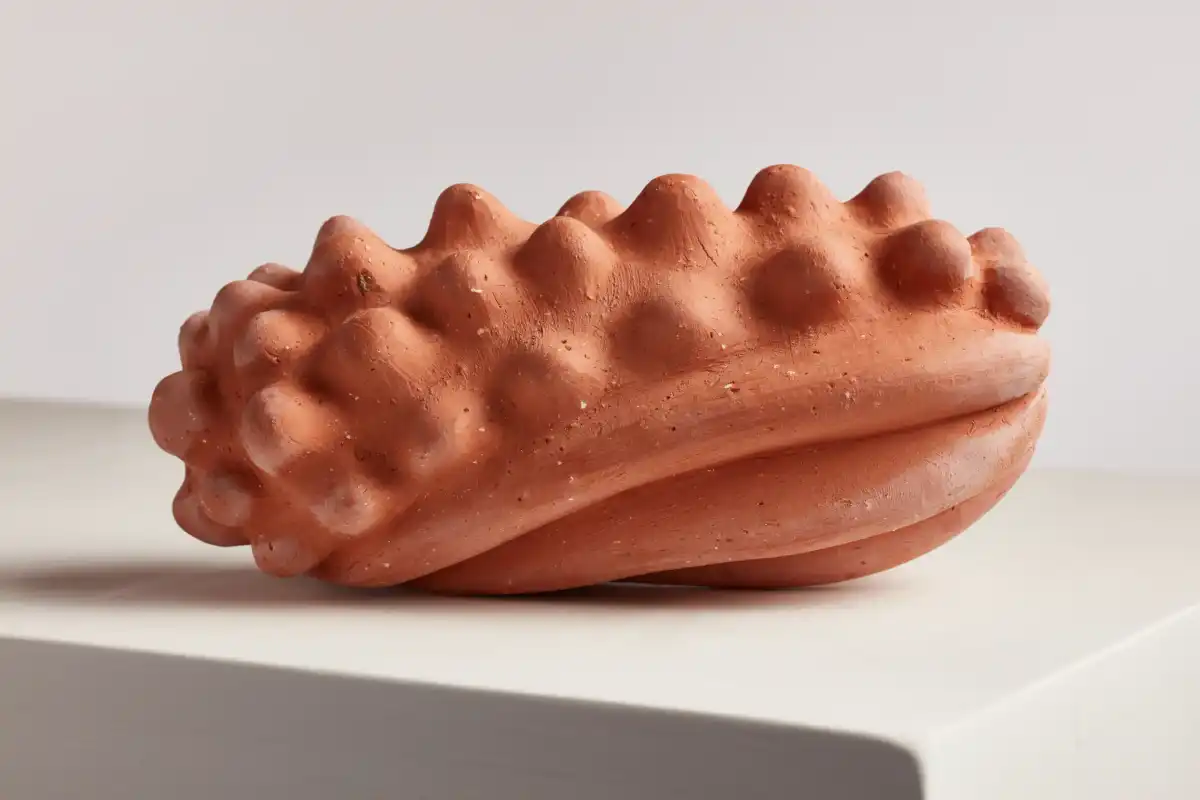 Ceramic sculpture by Paulina Rizzo